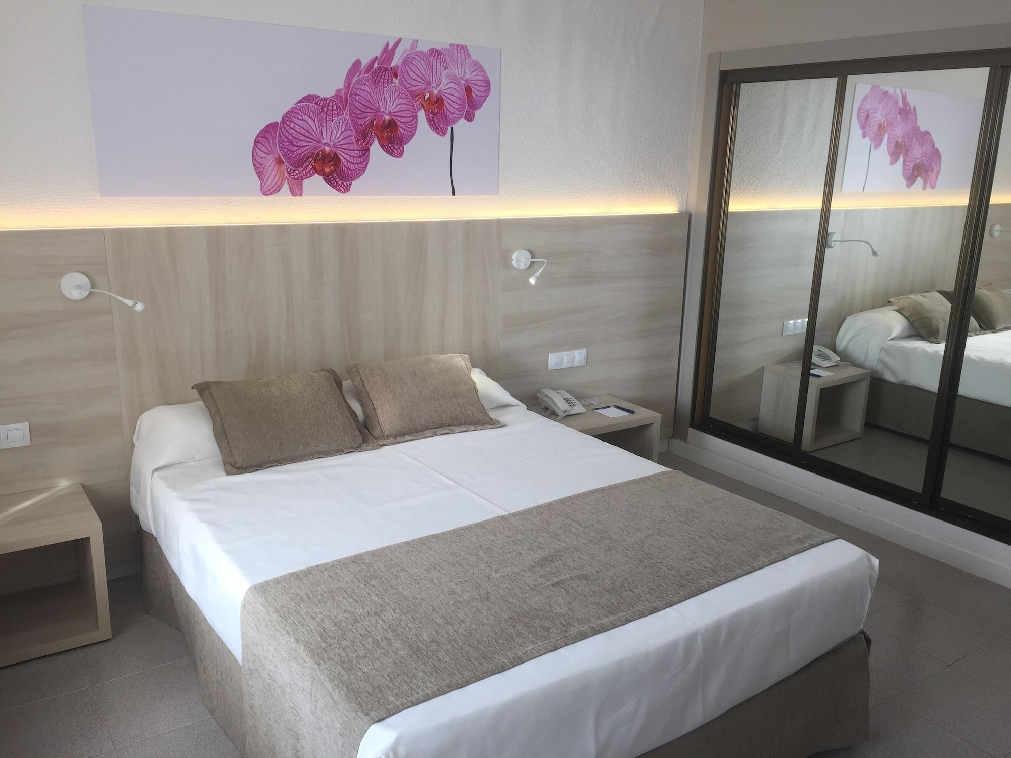 Hotel Bahia Principe Sunlight Coral Playa - Adults Only Magaluf  Esterno foto