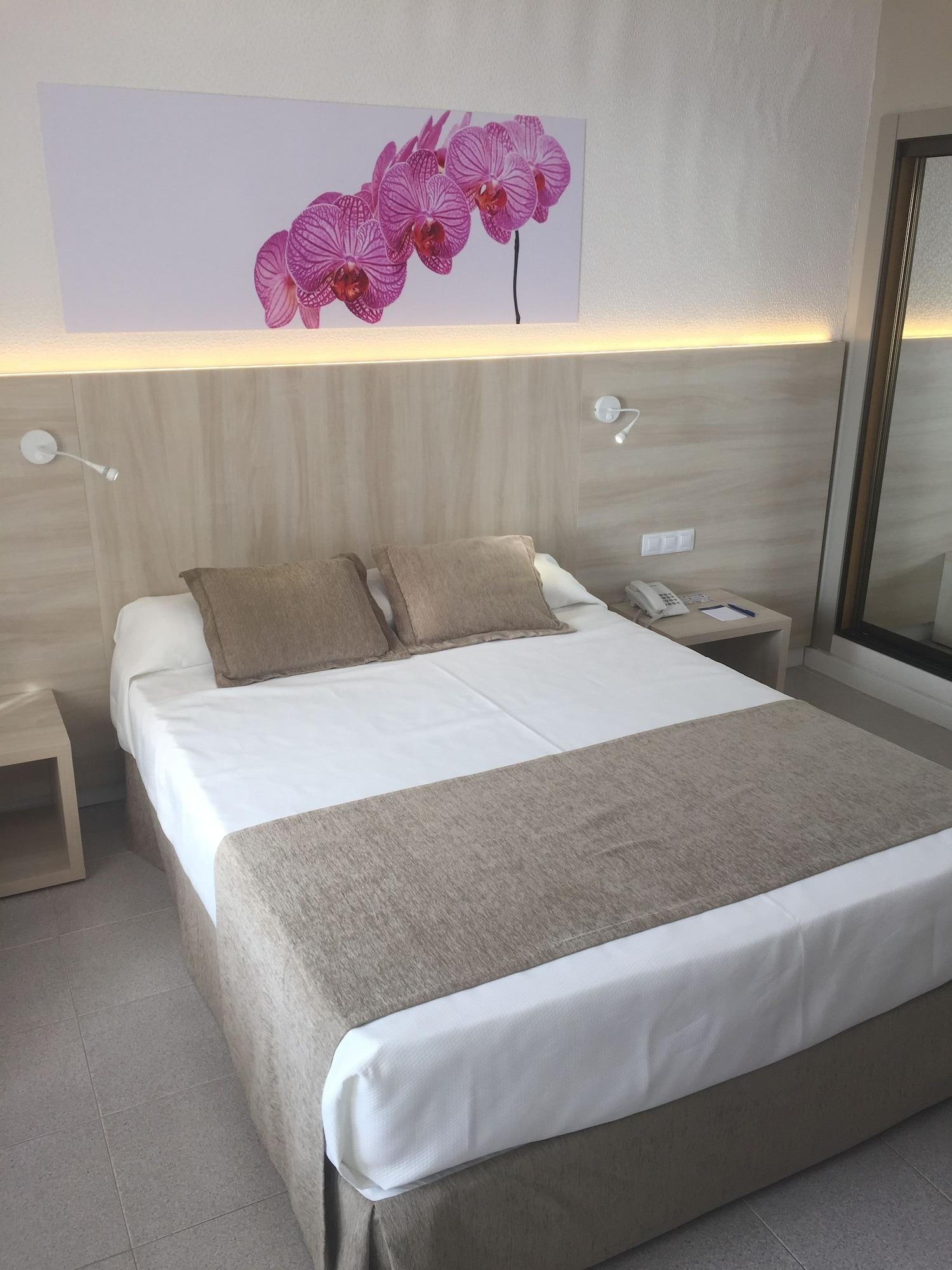 Hotel Bahia Principe Sunlight Coral Playa - Adults Only Magaluf  Esterno foto
